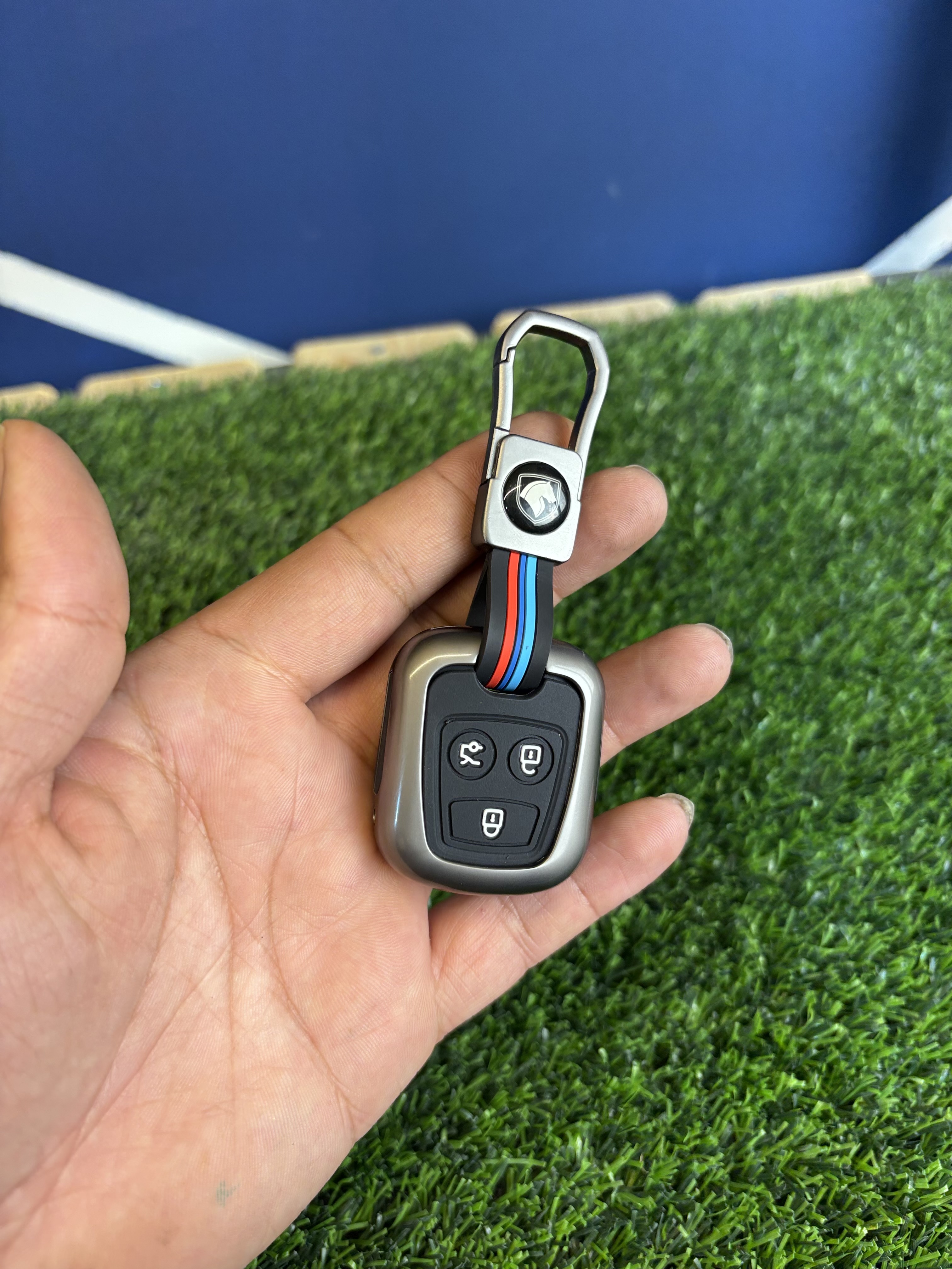 کاور سوییچ فلزی تیتانیومی